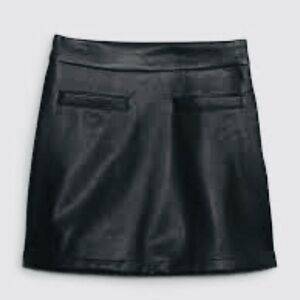 girls black faux mini skirt